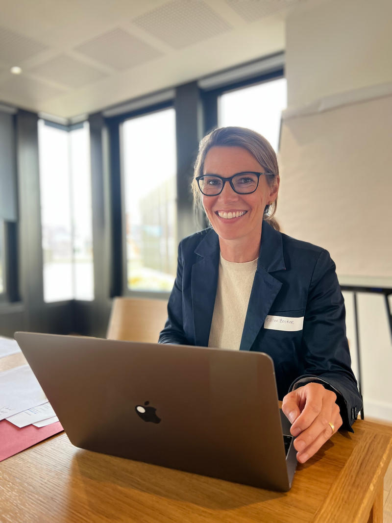 Prof Esther Becker